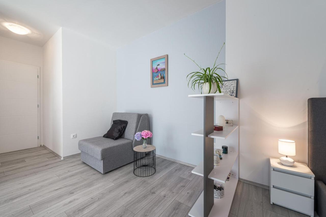 Apartment Joyful Place ดูบรอฟนิก ภายนอก รูปภาพ