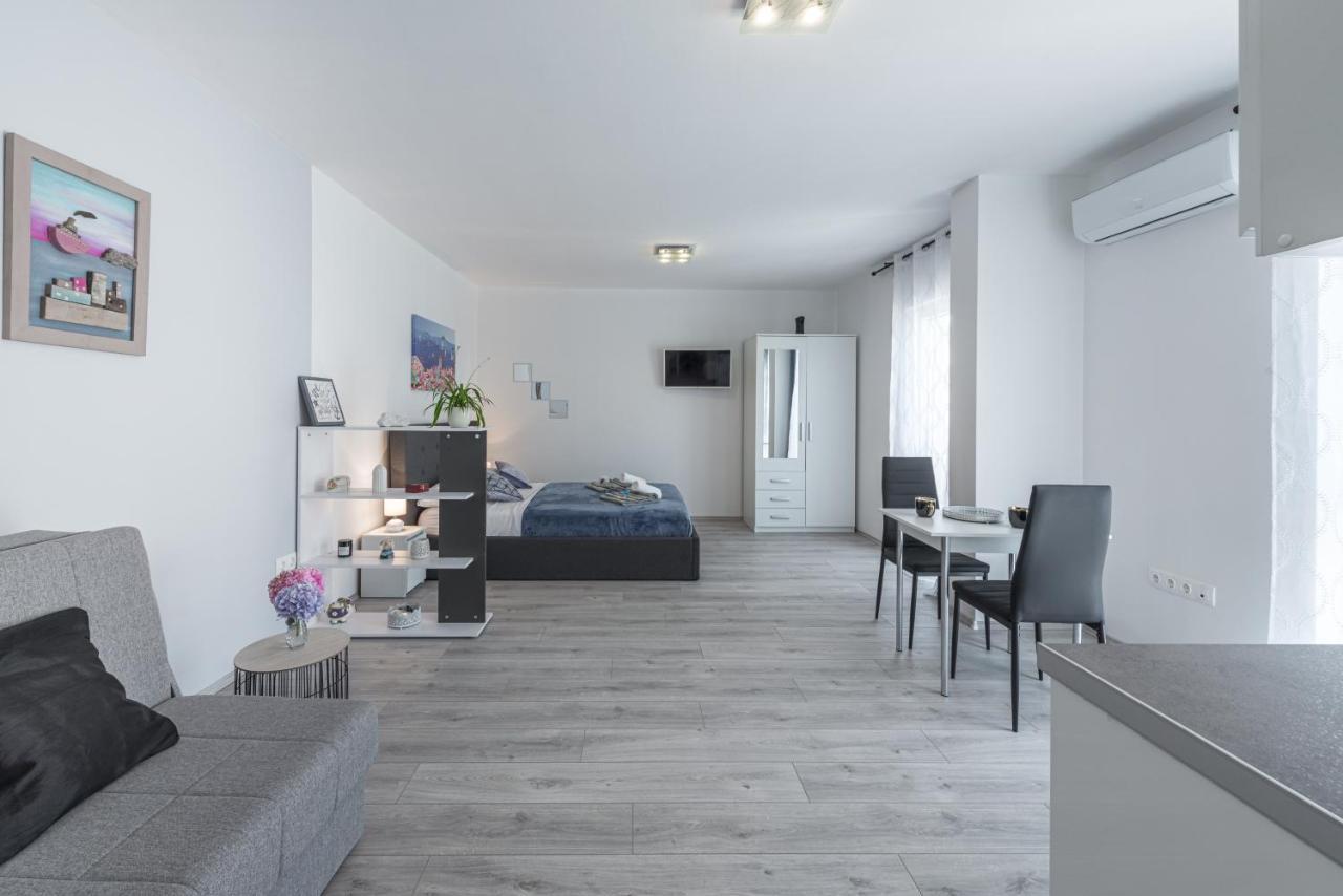 Apartment Joyful Place ดูบรอฟนิก ภายนอก รูปภาพ