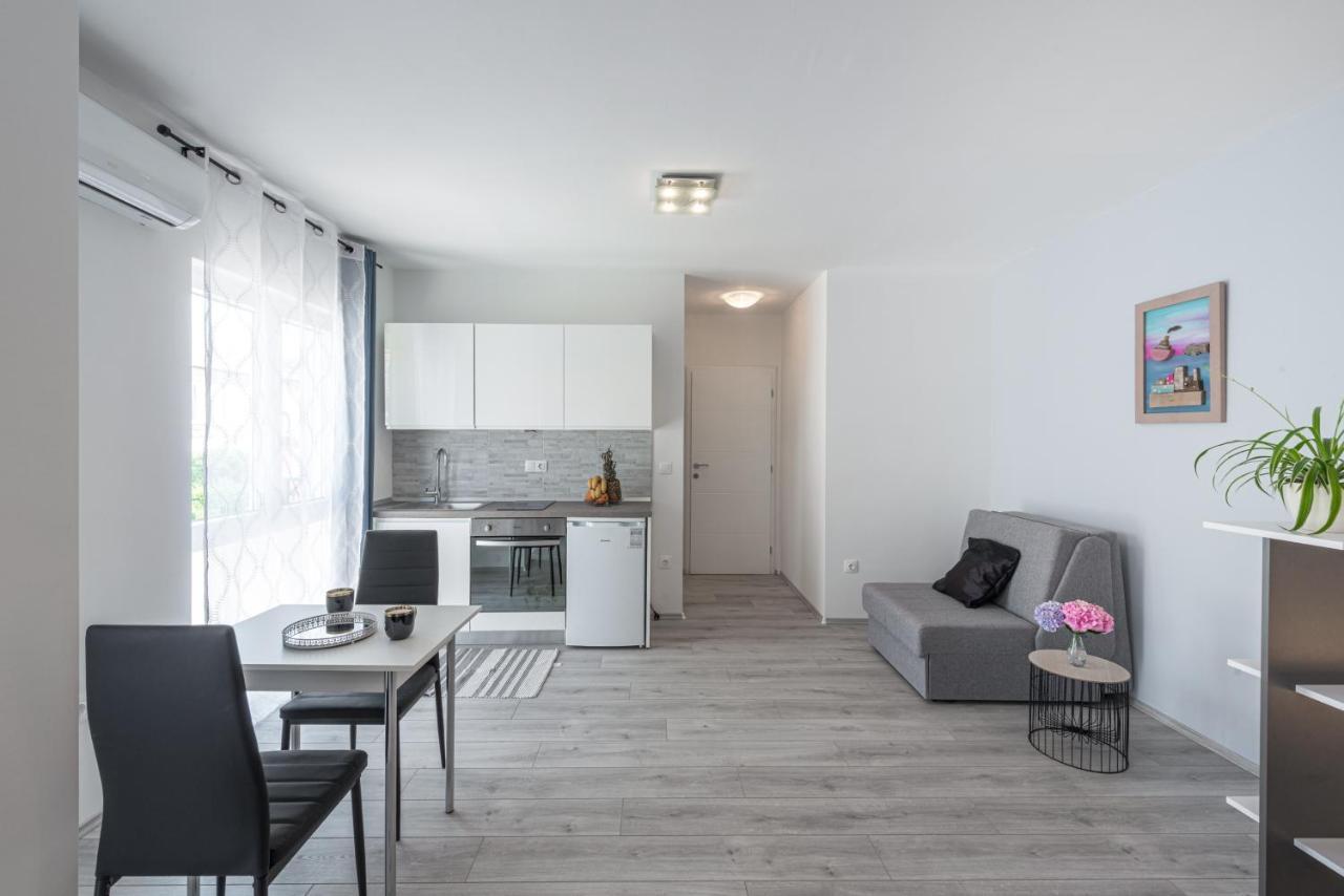 Apartment Joyful Place ดูบรอฟนิก ภายนอก รูปภาพ